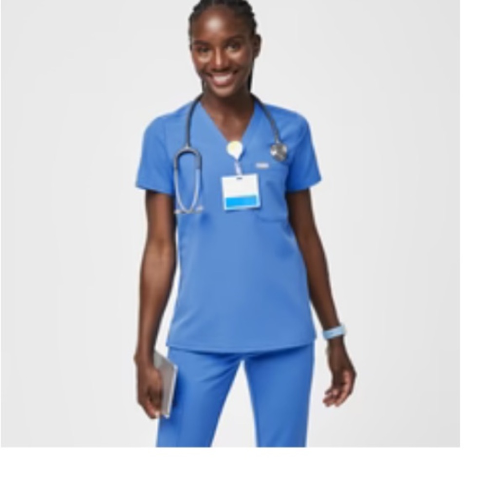 Figs capri blue Catarina one pocket top